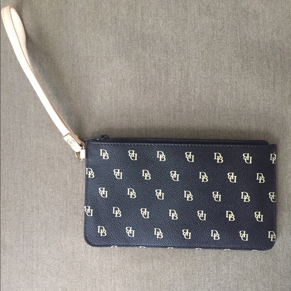 NWOT Dooney & Bourke Wristlet & Key Fob - Picture 3 of 3
